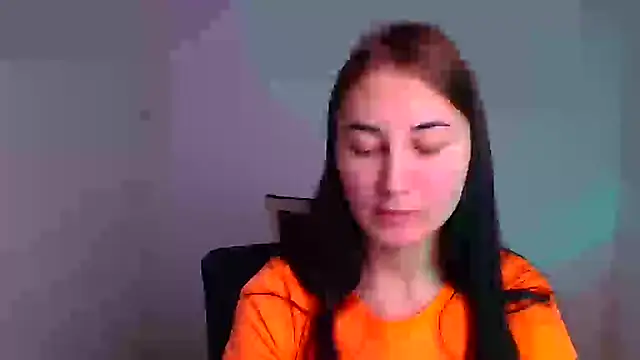 Jennifer Blum online show from December 2024 09:18:02 AM