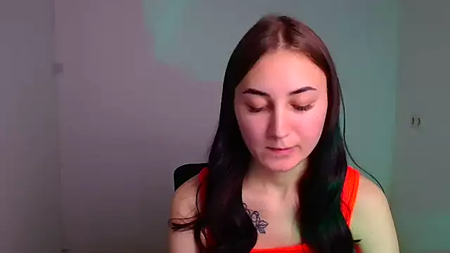 Jennifer Blum online show from December 2024 09:42:01 AM