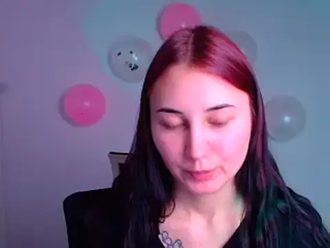 Jennifer Blum online show from February 2025 09:15:01 AM