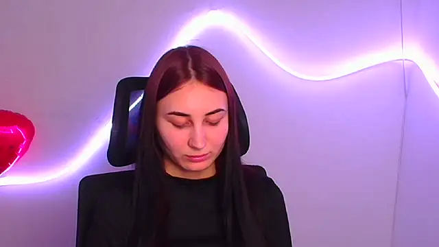 Jennifer Blum online show from March 2025 04:14:01 AM