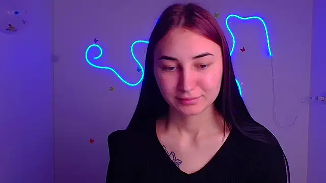 Jennifer Blum online show from March 2025 06:21:01 AM