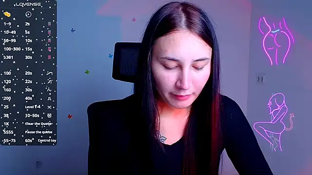 Jennifer Blum online show from October 2025 05:10:02 PM