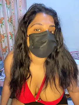 NOORA-GIRL online show from May 2026 12:05:01 AM