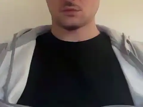 Snapshot of YoungCok25 chatting on November 2025 01:33:02 PM YoungCok25 online show from November 2025 01:33:02 PM