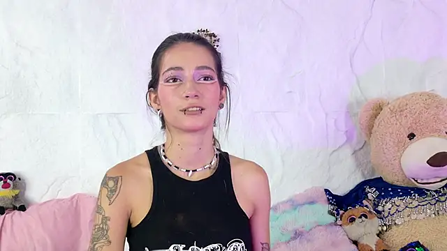 zorravioletta1 online show from October 2025 12:36:02 PM