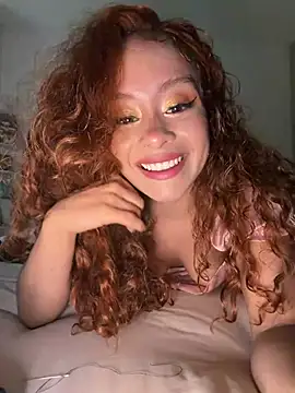 Snapshot of Marie_Rose chatting on May 2026 08:28:01 PM Marie Rose online show from May 2026 08:28:01 PM