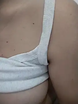 Snapshot of kBossgirls chatting on November 2025 04:41:02 PM kBossgirls online show from November 2025 04:41:02 PM