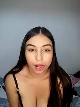 walker leah7 online show from February 2025 03:32:02 AM