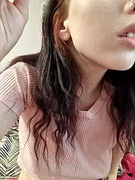  Alice 0-0 online show from October 2025 02:53:02 AM