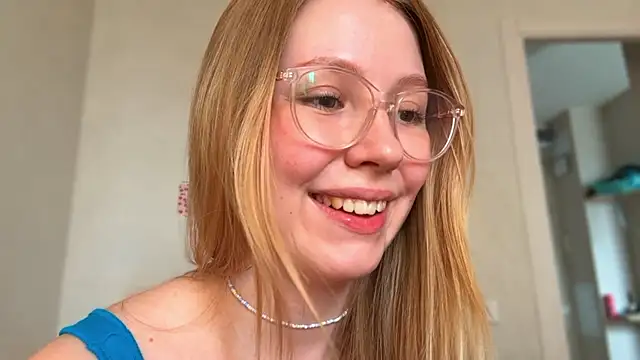 HoneyAudrey online show from May 2026 03:11:02 AM