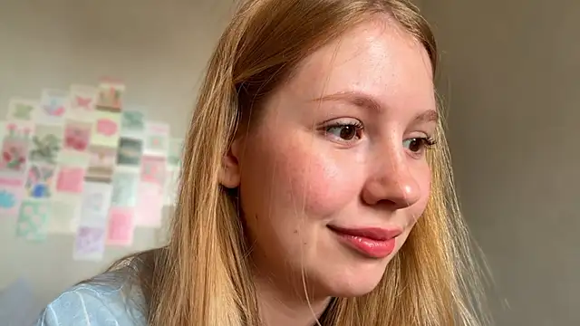 HoneyAudrey online show from May 2026 02:40:02 AM