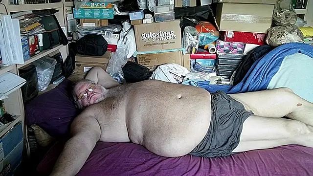 hadeszeuss2 online show from November 2025 02:13:01 PM