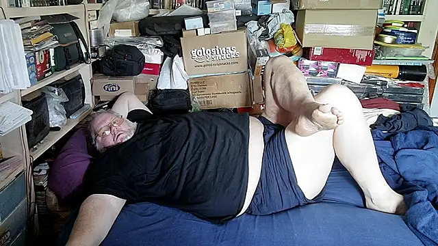 hadeszeuss2 online show from April 2026 01:53:02 PM