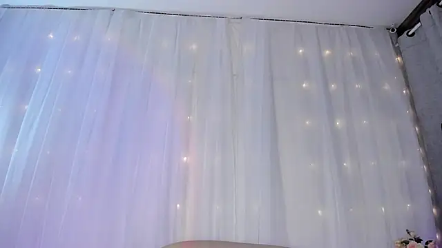 Snapshot of _LittleLia chatting on December 2024 08:49:02 PM LittleLia online show from December 2024 08:49:02 PM