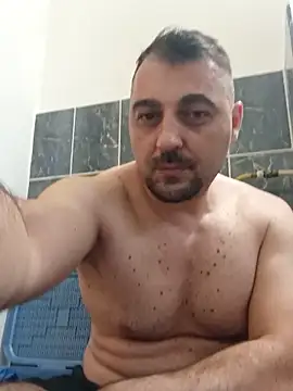 Snapshot of Mirkoxxx@xh chatting on June 2026 05:35:01 PM Mirkoxxxxh online show from June 2026 05:35:01 PM