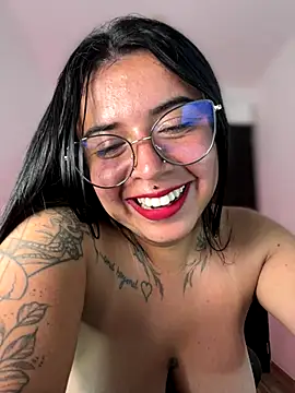 Devilsweet17 online show from December 2025 12:48:01 AM