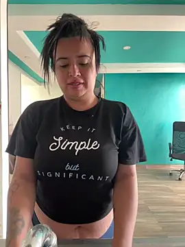 Snapshot of Devilsweet17 chatting on February 2026 06:59:02 PM Devilsweet17 online show from February 2026 06:59:02 PM