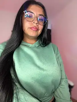 Snapshot of Devilsweet17 chatting on March 2026 12:15:01 AM Devilsweet17 online show from March 2026 12:15:01 AM