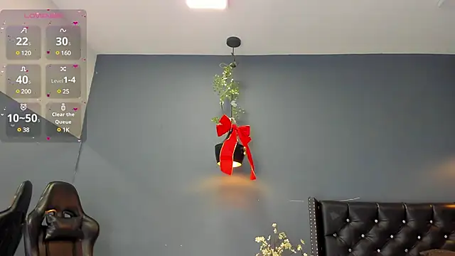 Snapshot of Hannah_Miller__ chatting on December 2024 11:07:02 AM Hannah Miller online show from December 2024 11:07:02 AM
