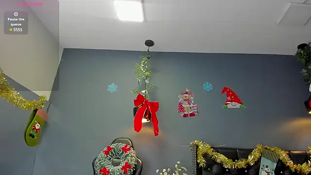 Snapshot of Hannah_Miller__ chatting on December 2024 11:32:02 AM Hannah Miller online show from December 2024 11:32:02 AM