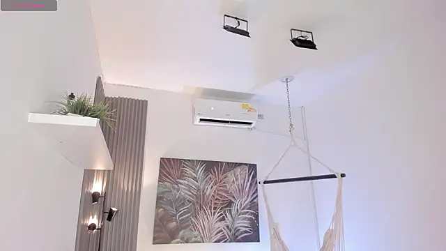 Snapshot of emma_alice_ chatting on February 2026 10:49:02 AM emma alice online show from February 2026 10:49:02 AM