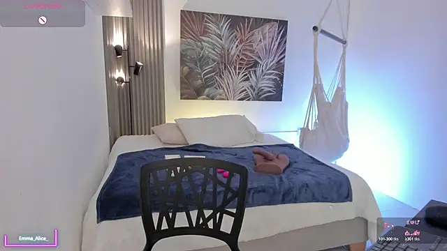 Snapshot of emma_alice_ chatting on March 2026 03:40:01 PM emma alice online show from March 2026 03:40:01 PM