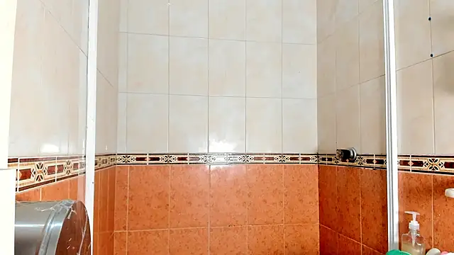 Snapshot of emma_alice_ chatting on March 2026 12:12:01 PM emma alice online show from March 2026 12:12:01 PM