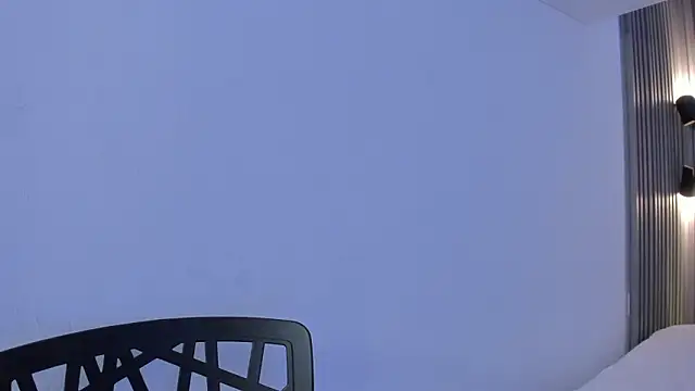 Snapshot of emma_alice_ chatting on March 2026 11:17:01 AM emma alice online show from March 2026 11:17:01 AM