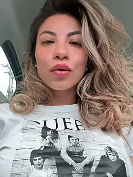 Snapshot of Karen_San_Miguel chatting on January 2025 05:55:02 PM Karen San Miguel online show from January 2025 05:55:02 PM