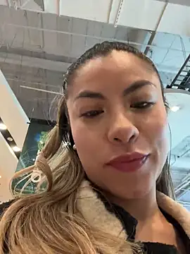 Snapshot of Karen_San_Miguel chatting on February 2025 07:28:01 PM Karen San Miguel online show from February 2025 07:28:01 PM