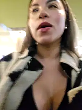 Snapshot of Karen_San_Miguel chatting on February 2025 12:30:02 AM Karen San Miguel online show from February 2025 12:30:02 AM