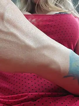 Snapshot of Karen_San_Miguel chatting on February 2025 07:38:02 PM Karen San Miguel online show from February 2025 07:38:02 PM