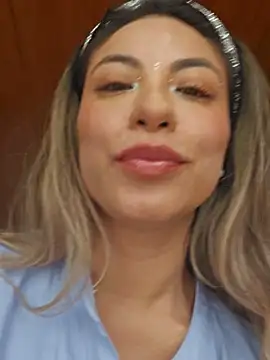 Snapshot of Karen_San_Miguel chatting on February 2025 07:58:02 PM Karen San Miguel online show from February 2025 07:58:02 PM