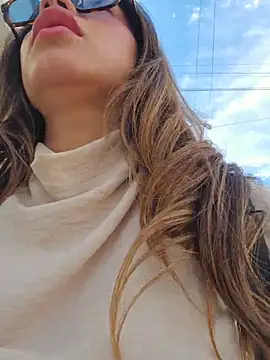 Karen San Miguel online show from March 2026 07:20:02 PM