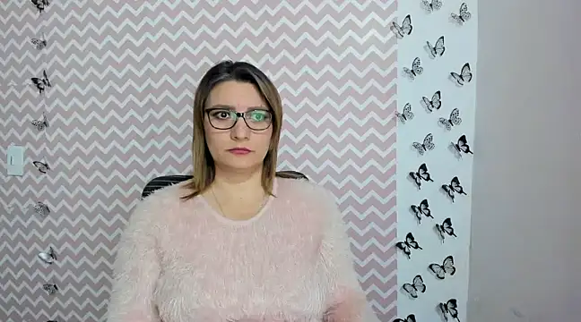 Amie Adams82  online show from December 2024 09:08:02 PM