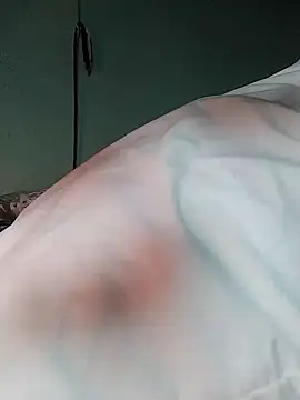 Snapshot of misu09 chatting on December 2024 11:28:02 PM misu09 online show from December 2024 11:28:02 PM