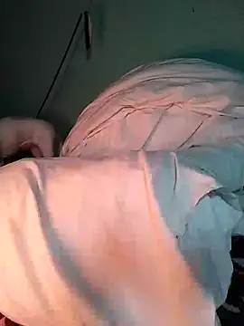 Snapshot of misu09 chatting on December 2024 08:18:02 PM misu09 online show from December 2024 08:18:02 PM