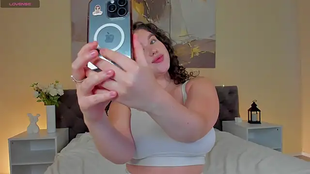 Snapshot of Ariella_Sol chatting on March 2026 09:14:02 AM Ariella Sol online show from March 2026 09:14:02 AM