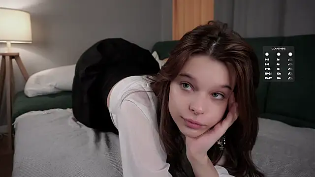 Snapshot of RexanneHatt chatting on January 2025 01:04:01 AM RexanneHatt online show from January 2025 01:04:01 AM