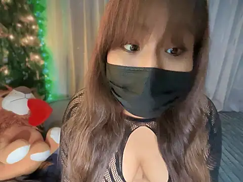 Snapshot of LunaXoxo chatting on December 2024 12:50:01 AM LunaXoxo online show from December 2024 12:50:01 AM