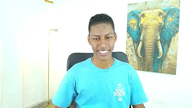 maiki18  online show from October 2025 08:53:02 PM