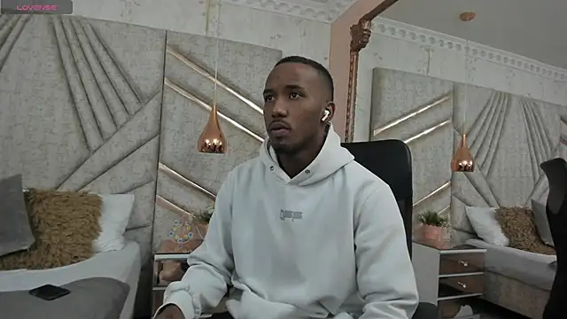 JamesParck online show from January 2025 11:10:02 AM