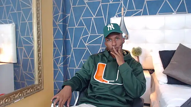 JamesParck online show from February 2025 09:25:02 PM