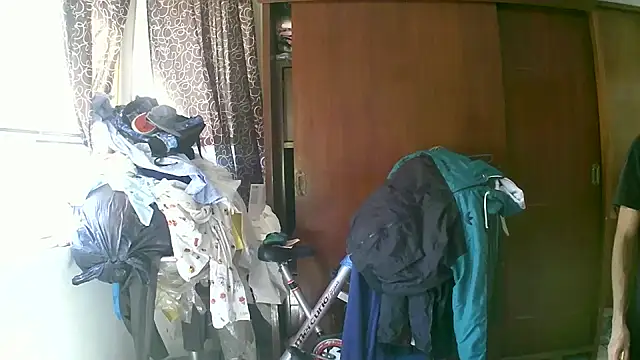 jperezofficial1 online show from October 2025 05:06:02 PM