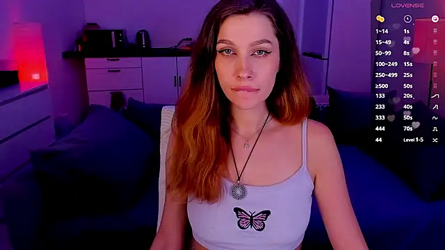 Snapshot of tenderdreams chatting on November 2025 06:02:02 AM tenderdreams online show from November 2025 06:02:02 AM