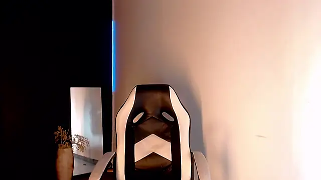 AdharaaMoon online show from February 2025 11:06:01 PM