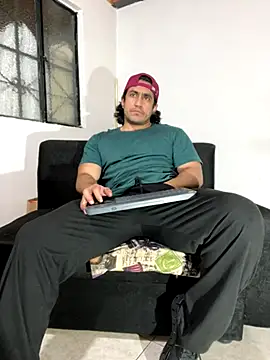 Snapshot of willian_m777 chatting on October 2025 04:22:02 AM willian m777 online show from October 2025 04:22:02 AM