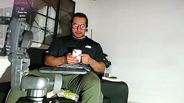 Snapshot of willian_m777 chatting on October 2025 04:13:02 AM willian m777 online show from October 2025 04:13:02 AM