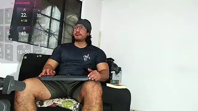 Snapshot of willian_m777 chatting on October 2025 04:04:01 AM willian m777 online show from October 2025 04:04:01 AM