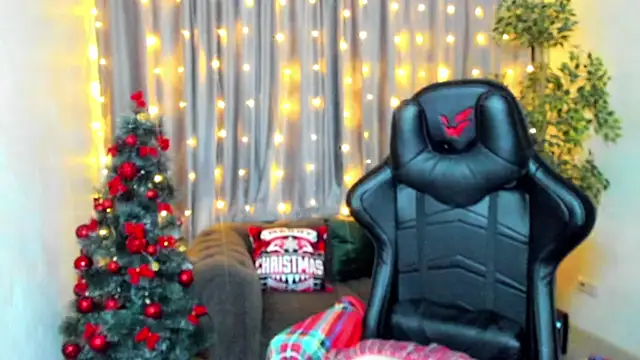 Snapshot of Sinty_Noria chatting on December 2024 01:04:02 AM Sinty Noria online show from December 2024 01:04:02 AM